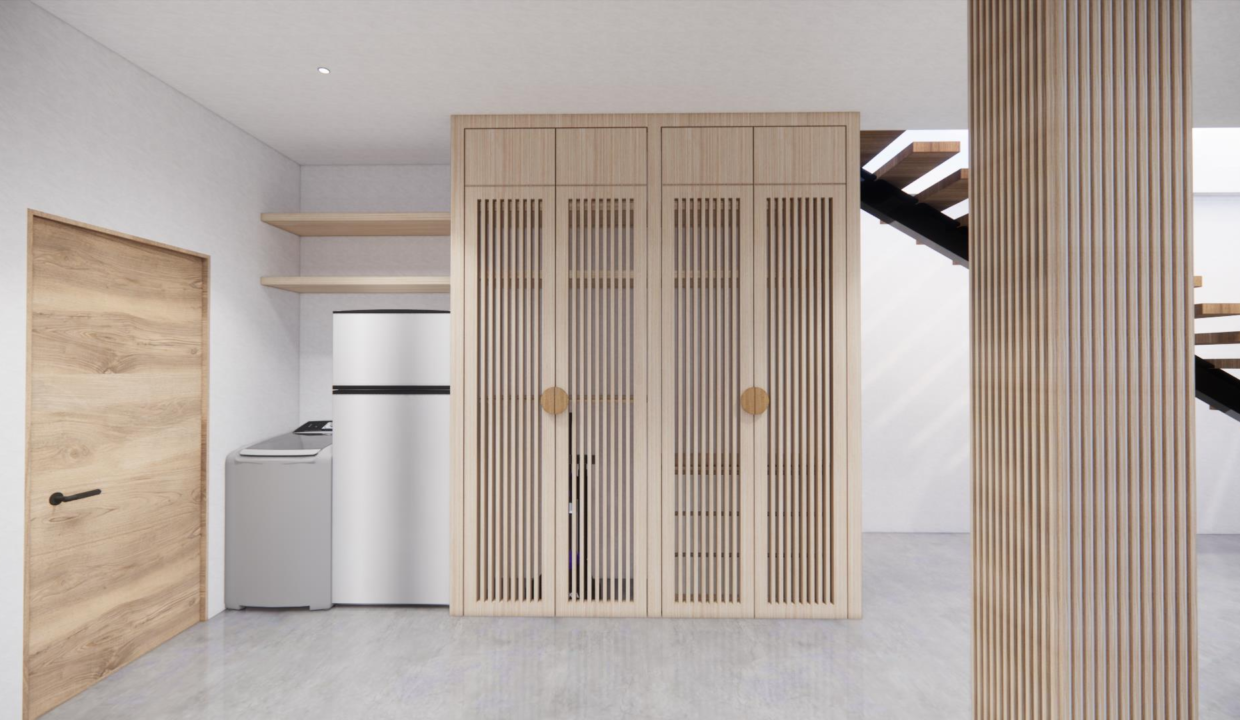 7. Entrance Closet - 1